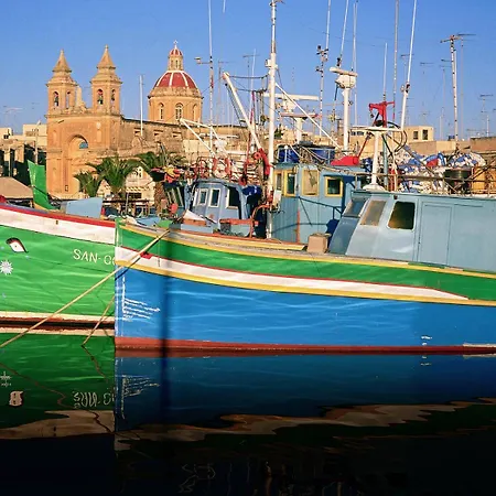 Elegant Penthouse Panoramic Terrace Sliema