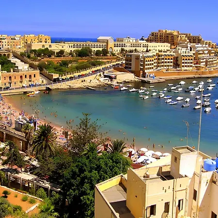 Elegant Penthouse Panoramic Terrace Sliema