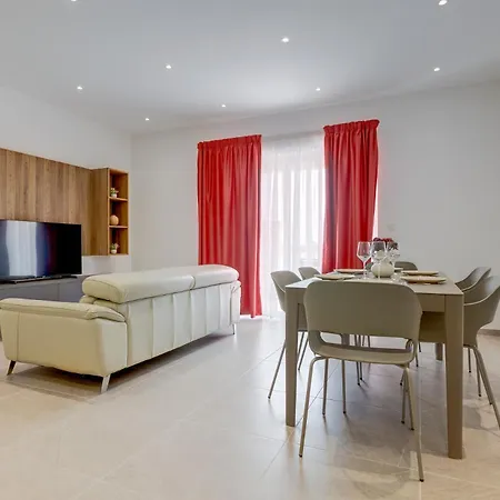 Elegant Penthouse Panoramic Terrace Apartment *